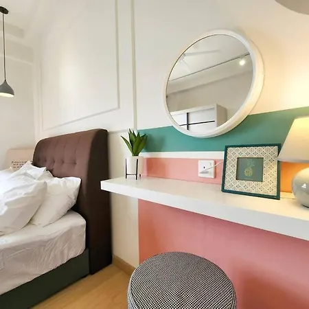 1-7Px Klang Bayuemas Staycation Family Lovely Stay Netflix Exterior photo