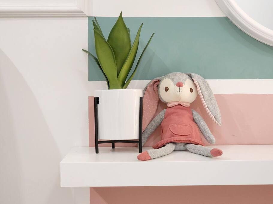 Apartment 1-7px Bayuemas Staycation Family Lovely Netflix